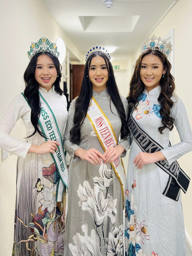 Gương mặt Việt trên sàn diễn tuần lễ thời trang London- Ảnh 1. Gương mặt Việt trên sàn diễn tuần lễ thời trang London- Ảnh 1.
