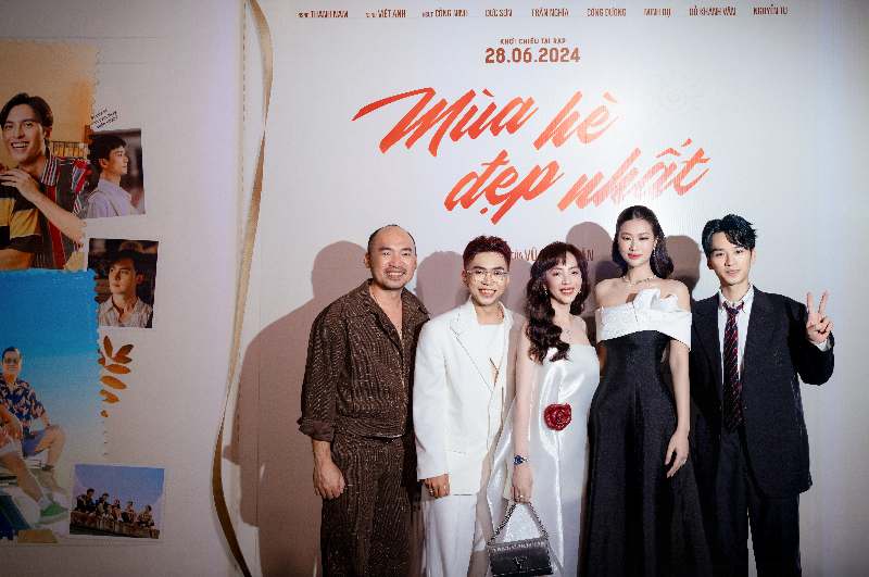 Diễn viên Trần Nghĩa gây chú ý tại buổi ra mắt phim Mùa hè đẹp nhất