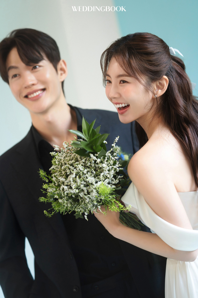 Thời trang Mon Amie Veston và dịch vụ cưới Wedding Book “Dưới một mái nhà"- Ảnh 1. Thời trang Mon Amie Veston và dịch vụ cưới Wedding Book “Dưới một mái nhà"- Ảnh 1.