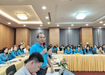 Công nhân thiệt thòi khi thay đổi phương pháp đánh giá công việc nặng nhọc, độc hại- Ảnh 1.