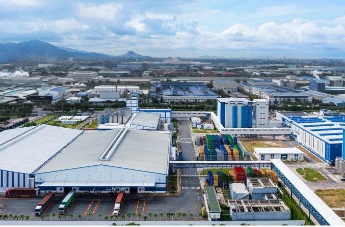 Hành trình vươn lên của tỷ phú giàu nhất Nhật Bản Tadashi Yanai