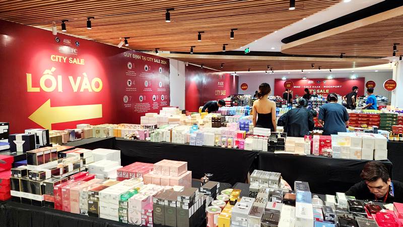 Đồng loạt khai mạc sự kiện khuyến mãi hàng hiệu – City Sale