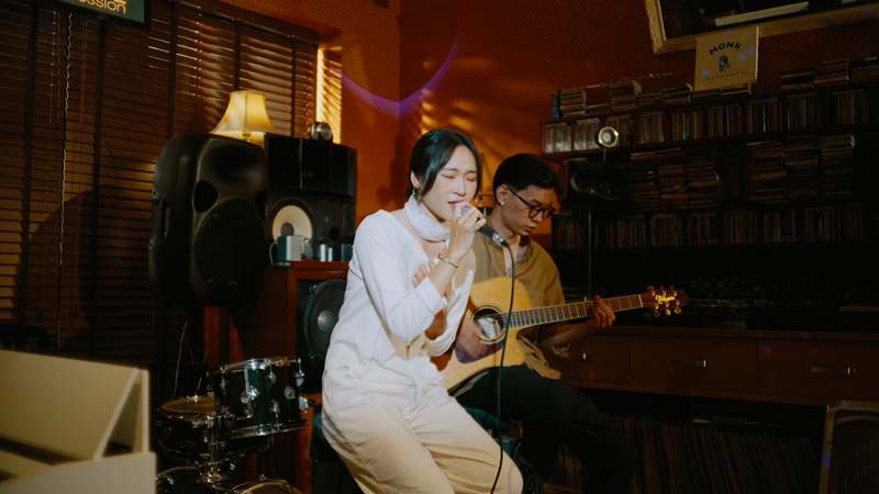 Tác giả hit “Là từ lúc”- Ái: kể chuyện qua bài hát, sống và làm nhạc hết mình