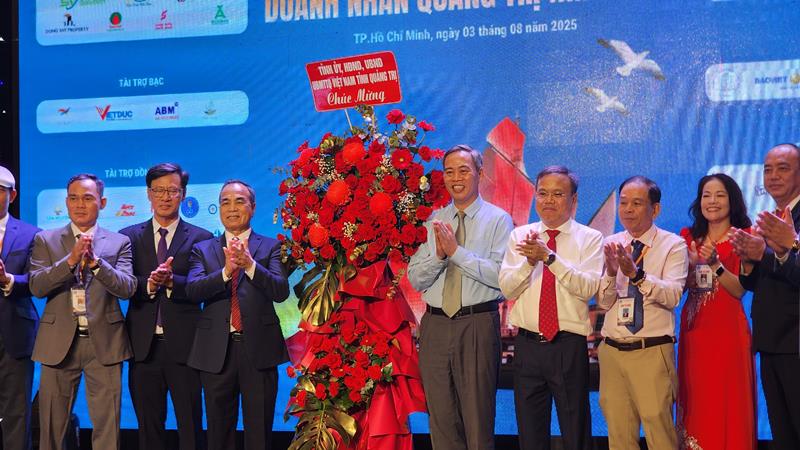 Hơn 11 tỉ đồng ký kết giao thương ngày ra mắt Câu lạc bộ Doanh nhân Quảng Trị tại miền Nam