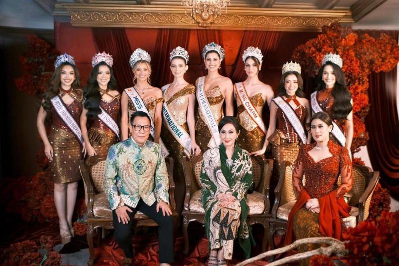 Yolina Lindquist xuất hiện cùng 3 Hoa hậu quốc tế tại chung kết Puteri Indonesia 2026