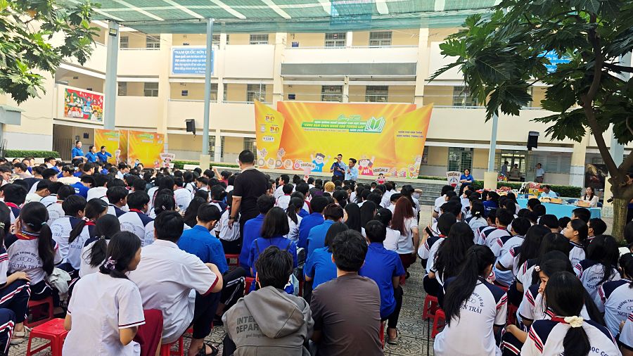 Nhìn lại Chuỗi sự kiện Hướng Nghiệp THCS 2026 cho hàng ngàn học sinh TP.HCM
