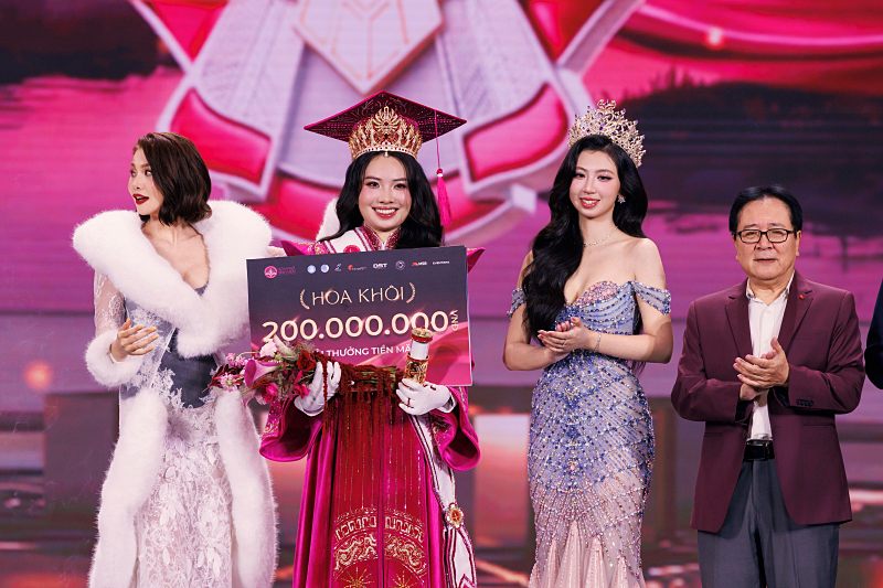 Nữ sinh Y Hà Nội lập dấu ấn tại Hoa khôi Sinh viên 2026