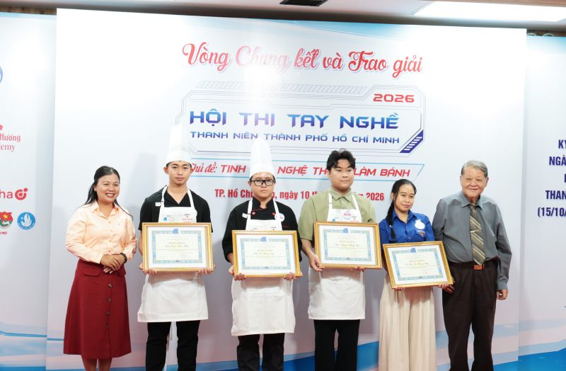Vũ Trần Anh và Dương Minh Trí giành giải Nhất Hội thi Tay nghề Thanh niên TP.HCM 2026